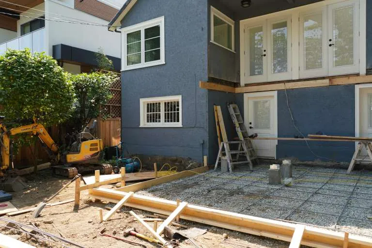 Cedar deck and pergola structural framing